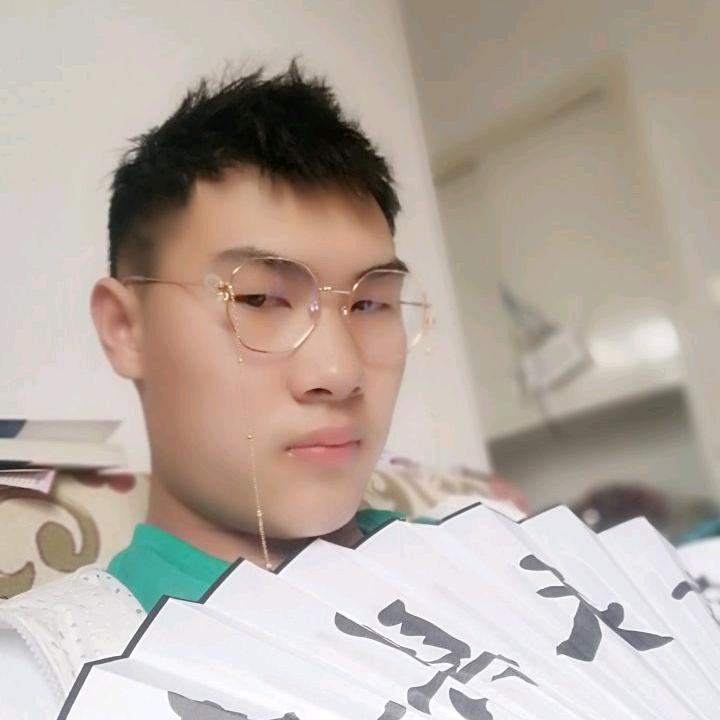 方鑫尧