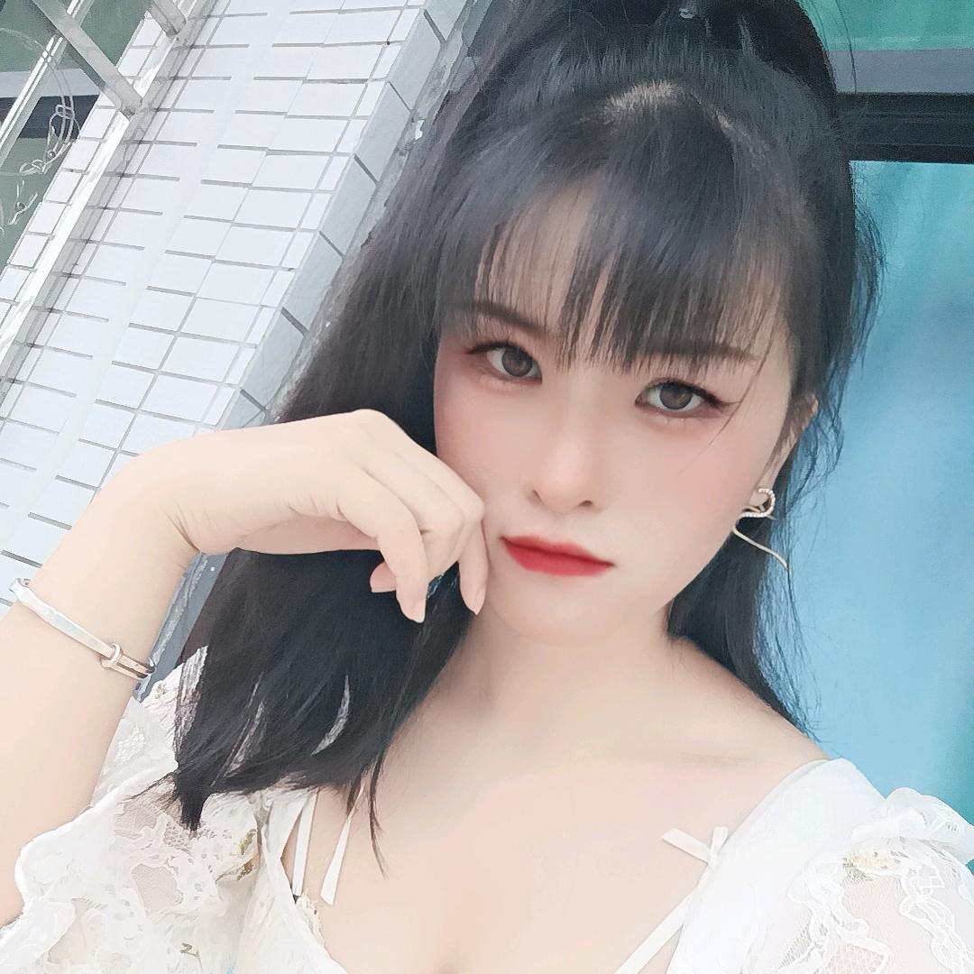 王  小姐