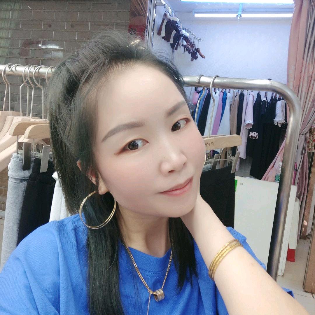 蓝夫人女装店