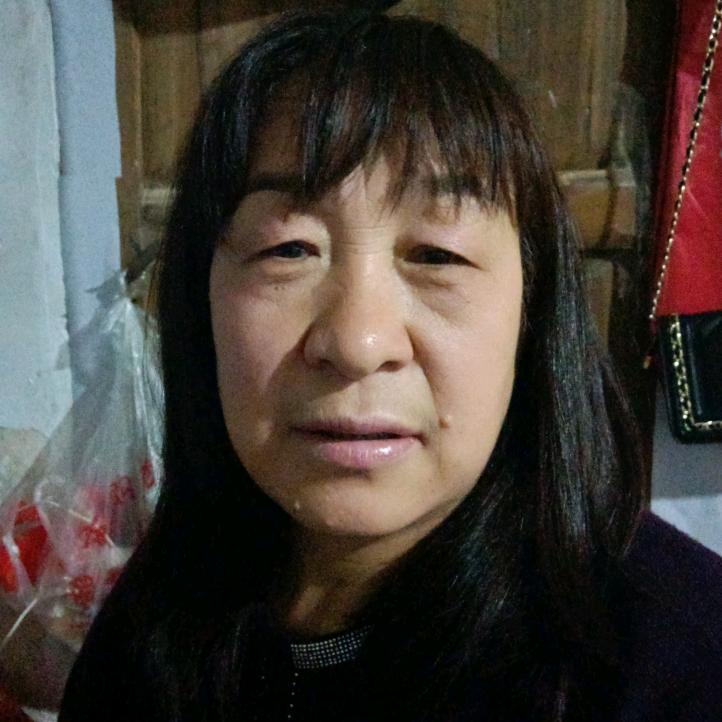 程开心一笑。。