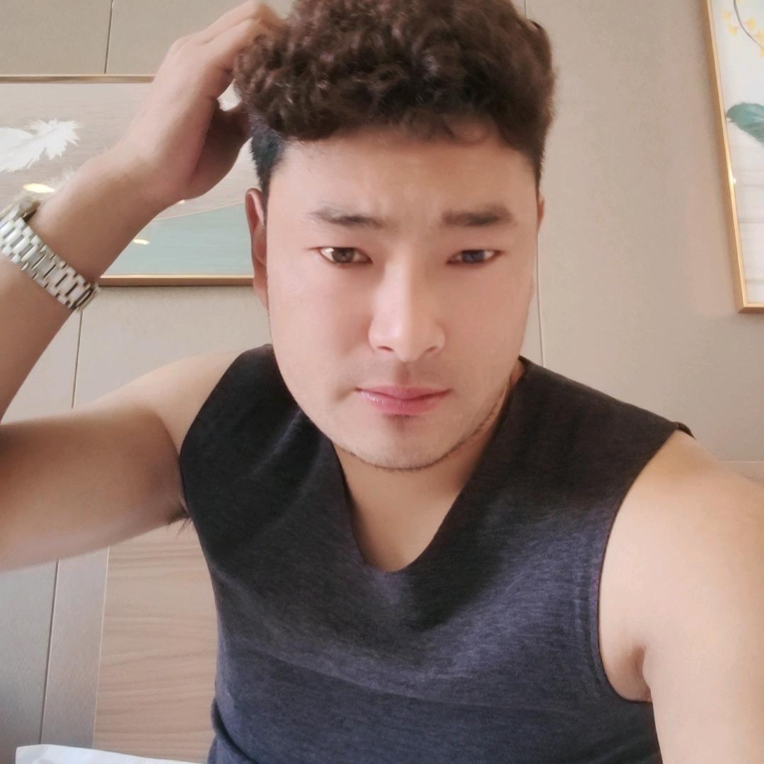顿珠朗典参商贸有限责任公司
