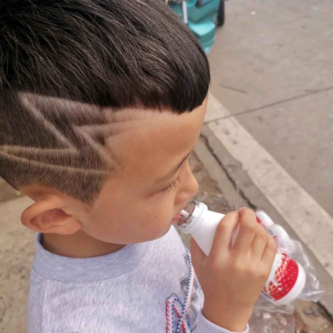 时光吹老了好少年_