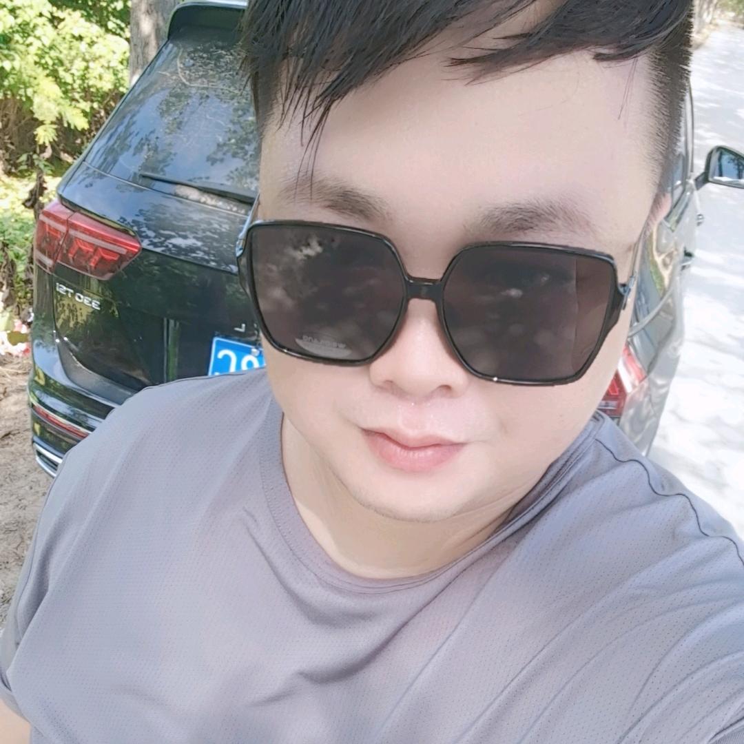 小张很嚣张