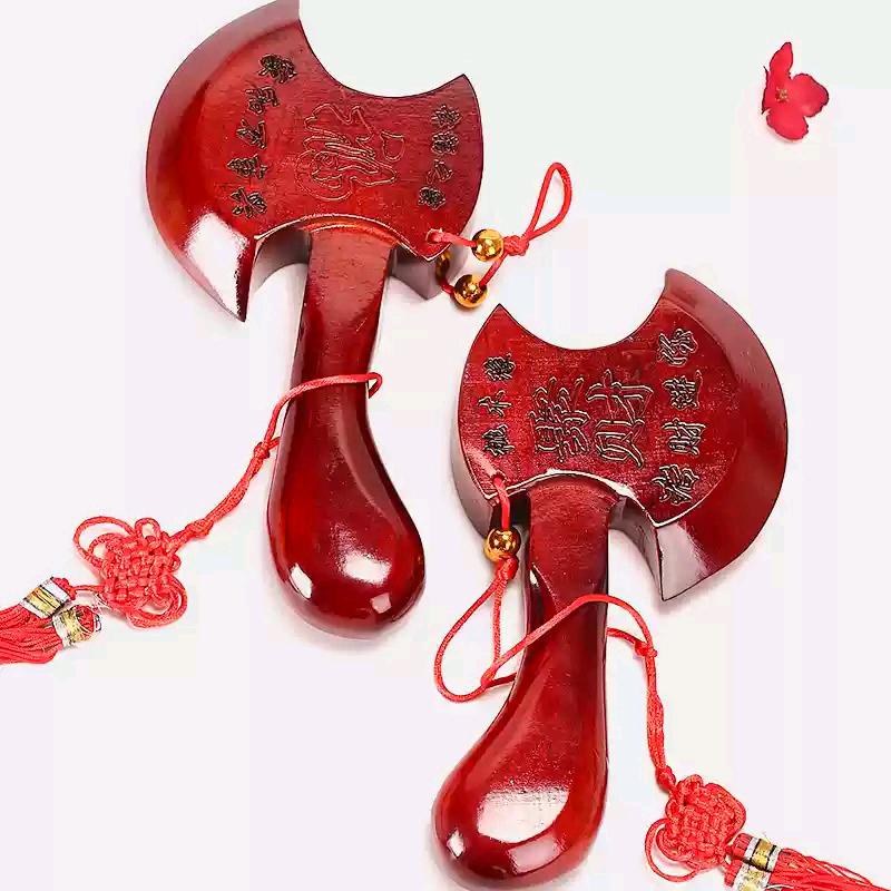 菩提本无树，明镜亦非台。佛性常清净，何处