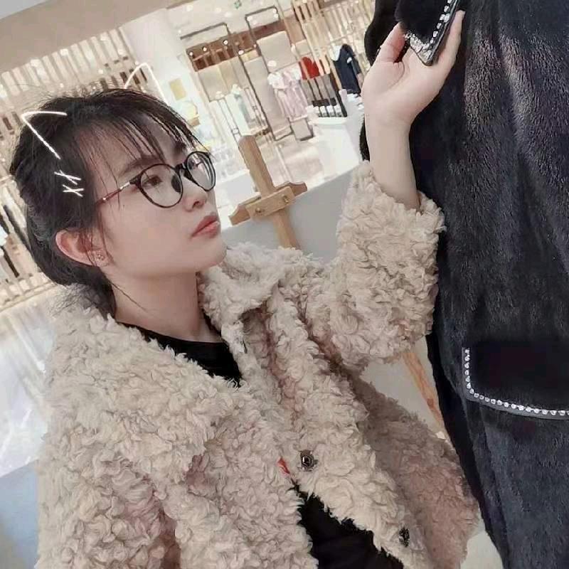 影儿时尚搭配师-慕昕