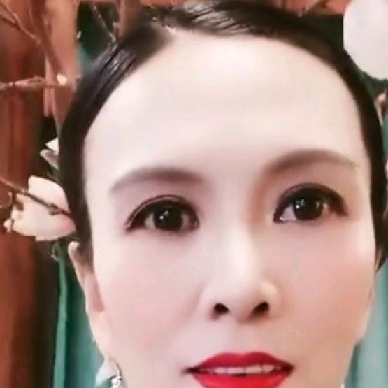 娥子穿搭