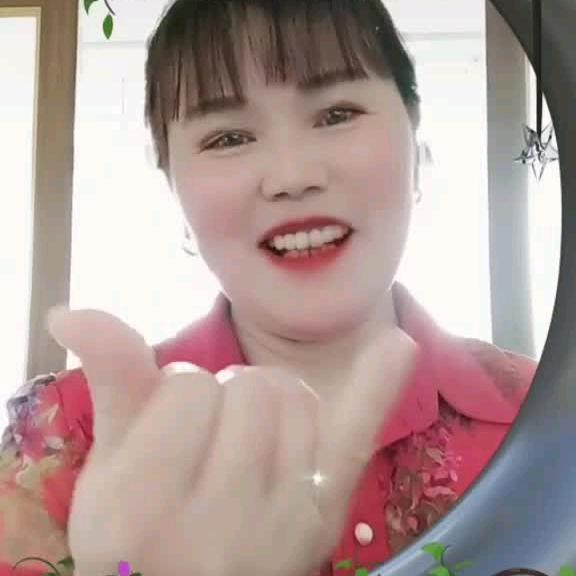 开心荣姐，中午十二点半直播