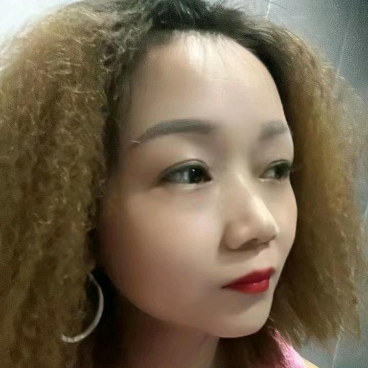 琴妞