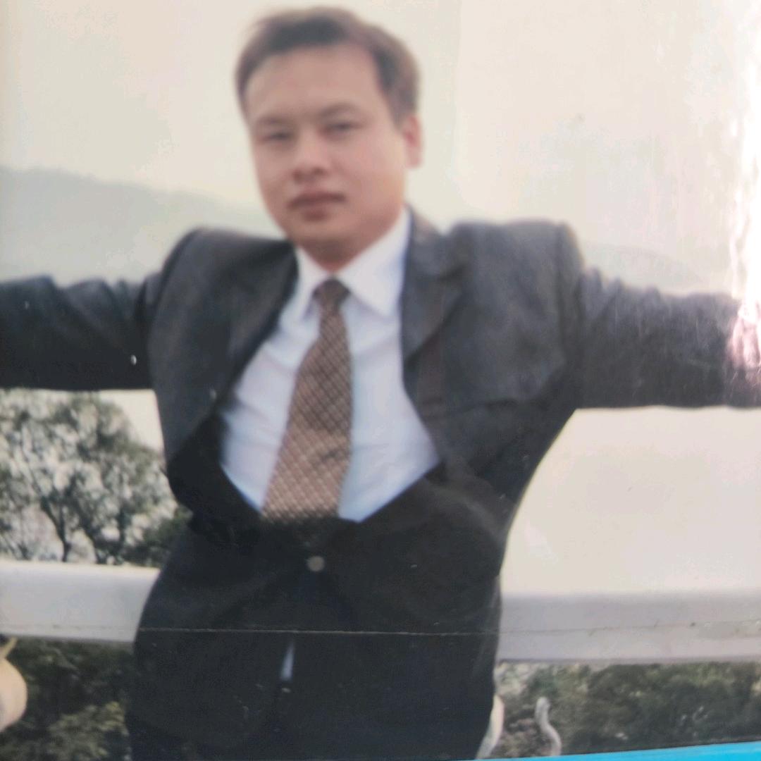 半盏孤灯