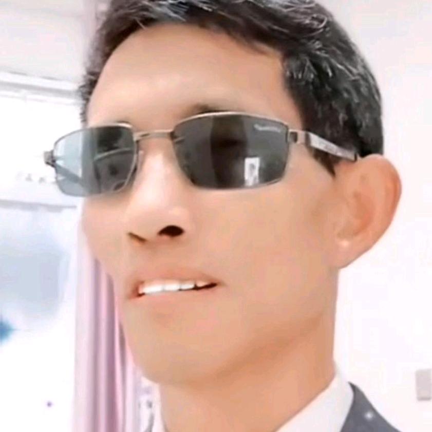 刘