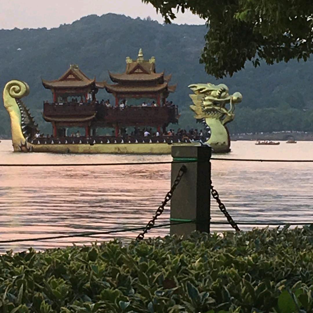 萌哒天团