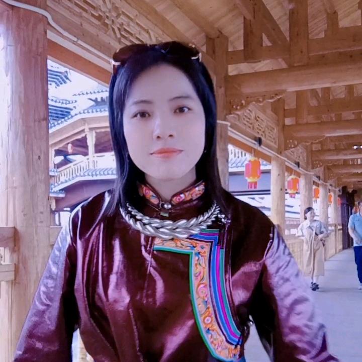 依依🍒🍒👸🏻