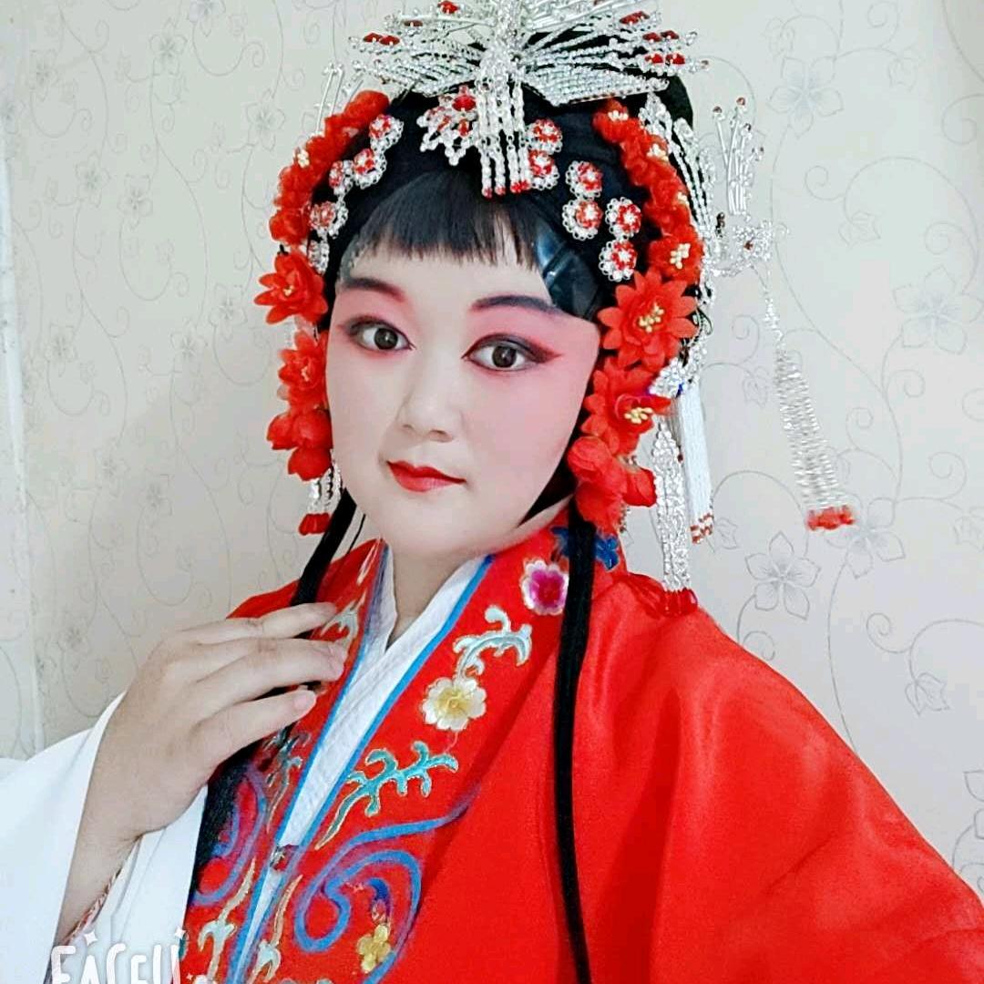 阿龙大戏团