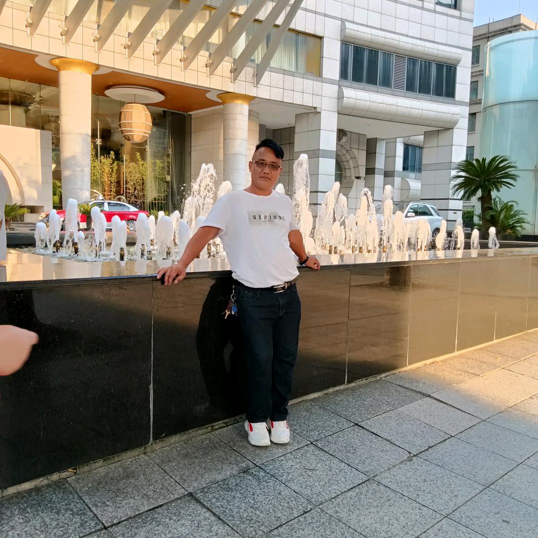 小红心《夜狼团》