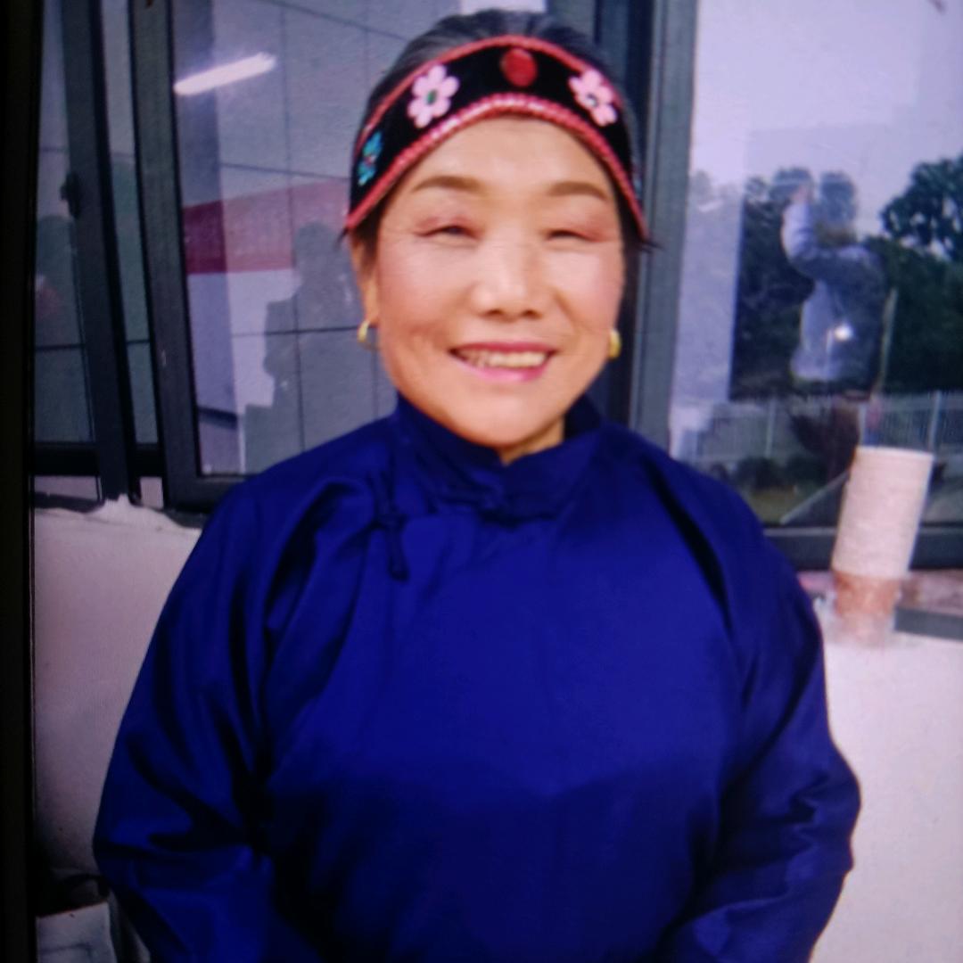 余科秀