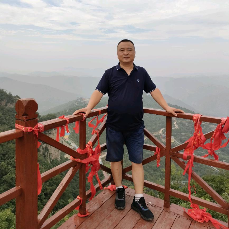 快乐的蝈蝈儿
