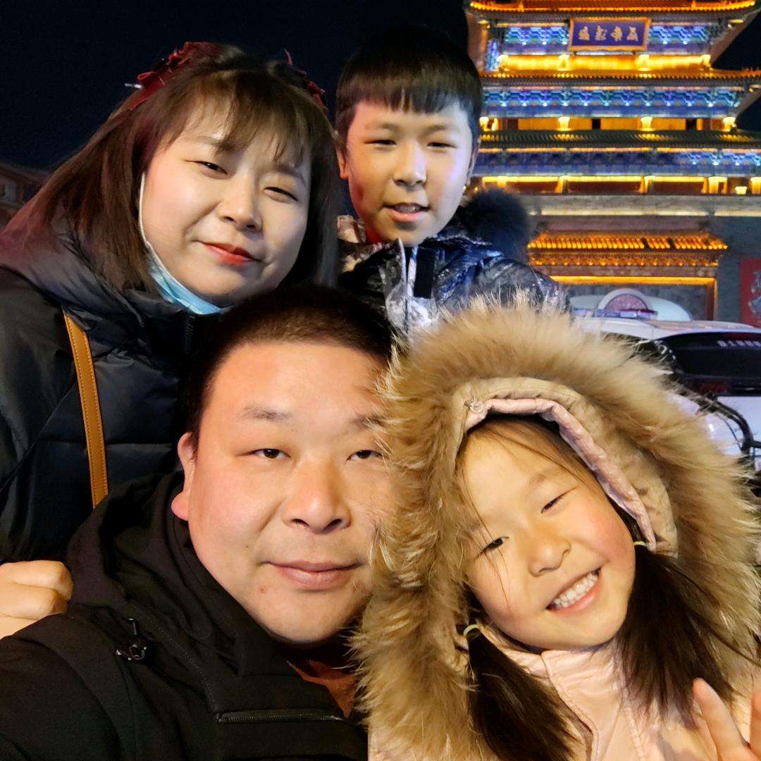 副驾驶有个小可爱