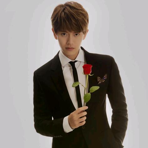 微笑一起面对。