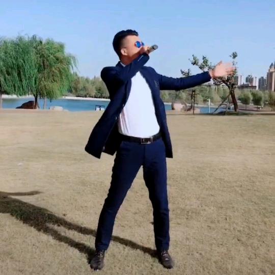 雲飛扬🎤🇨🇳