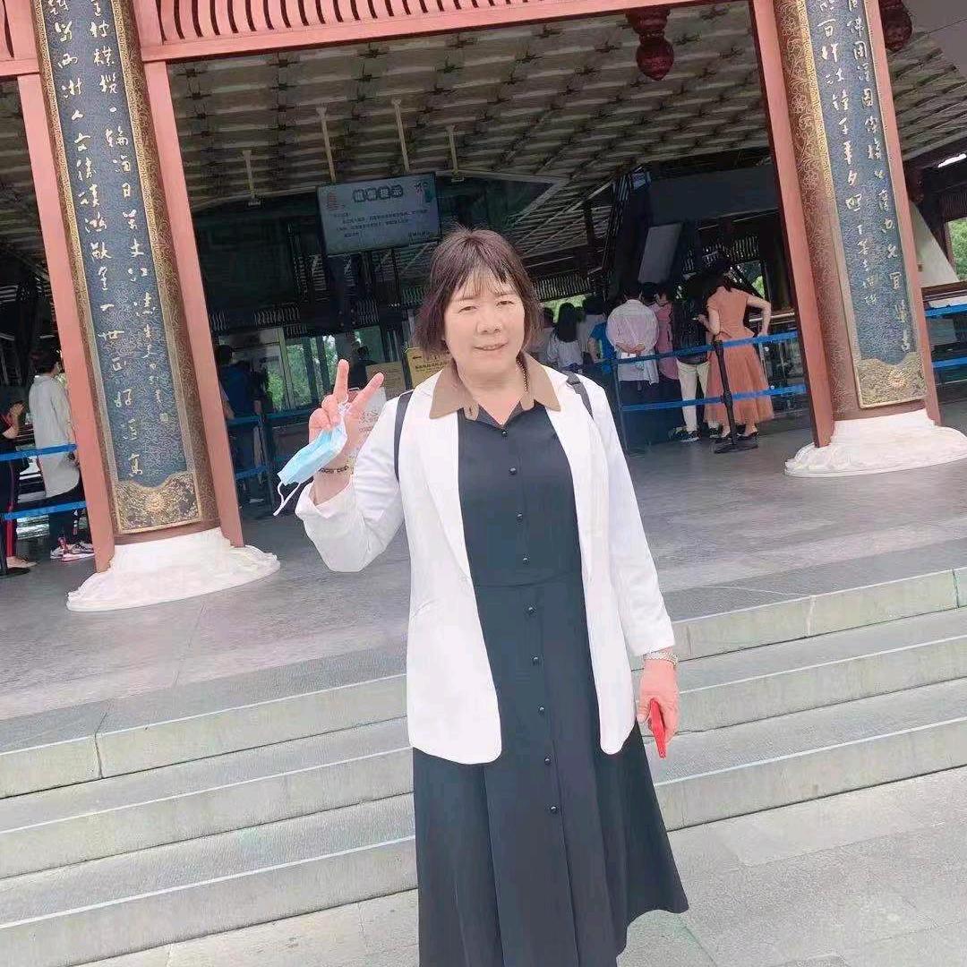 李英