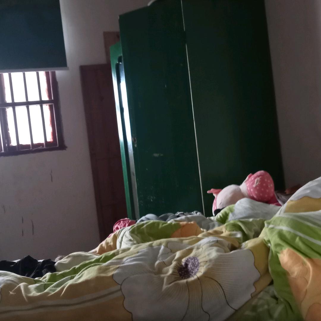 用户773324864