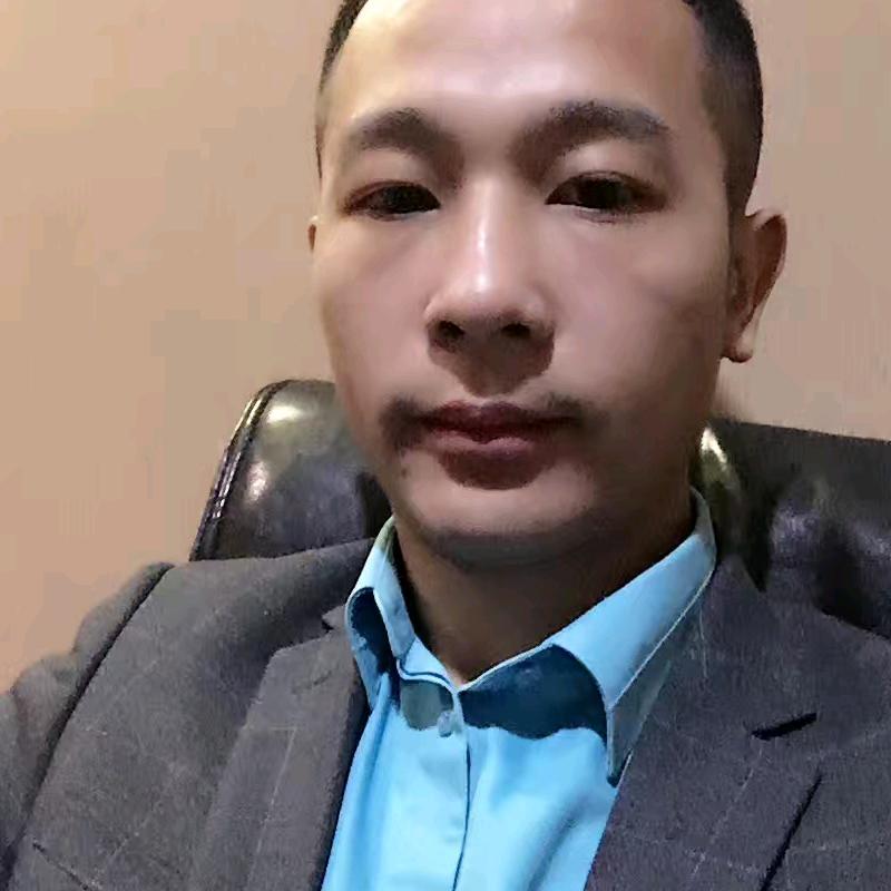 梁少