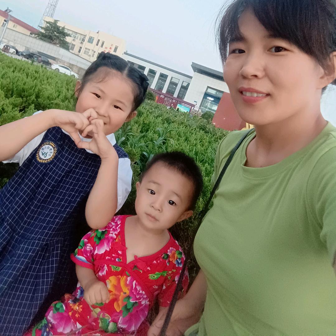 淇淇，琳琳的麻麻