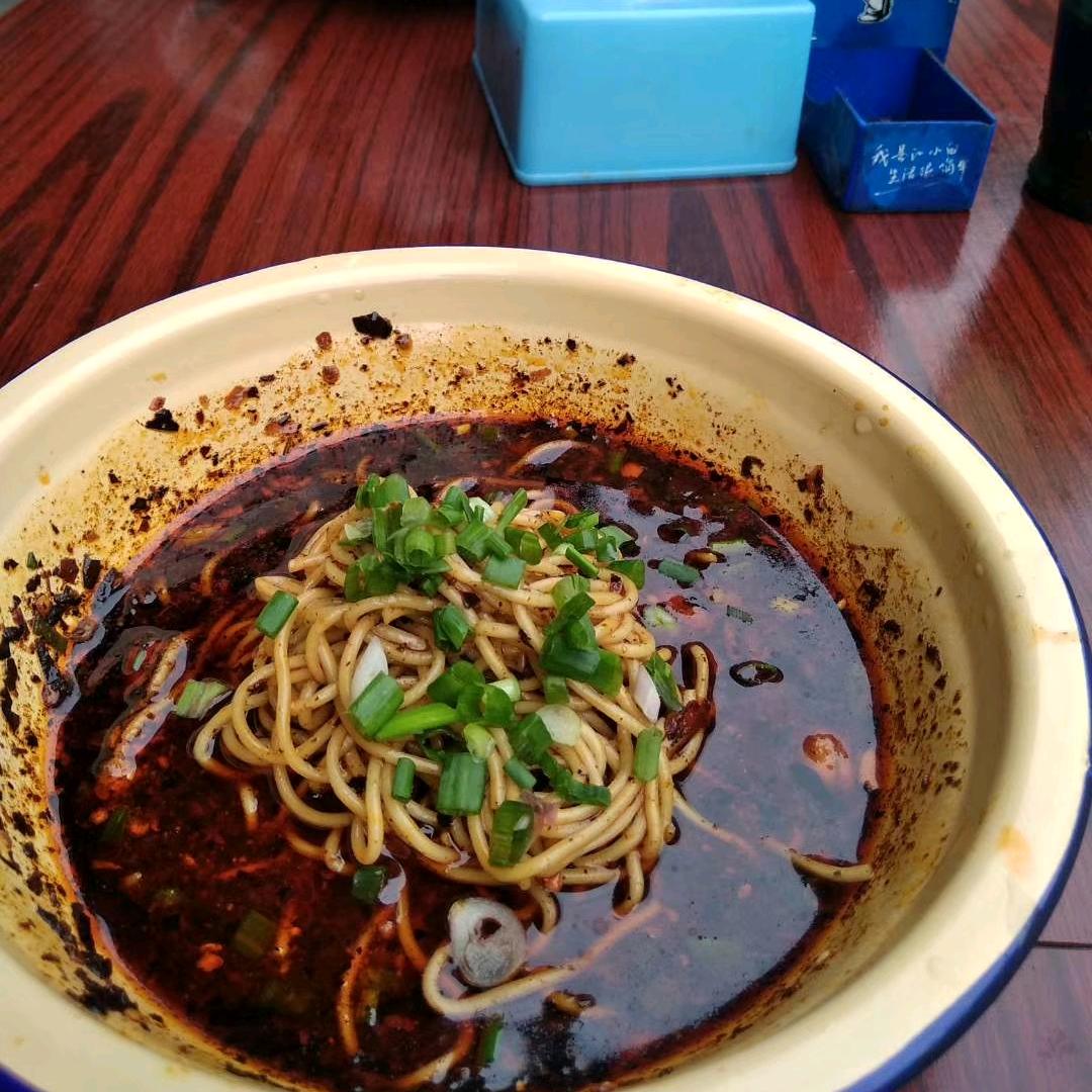 足拜子小面