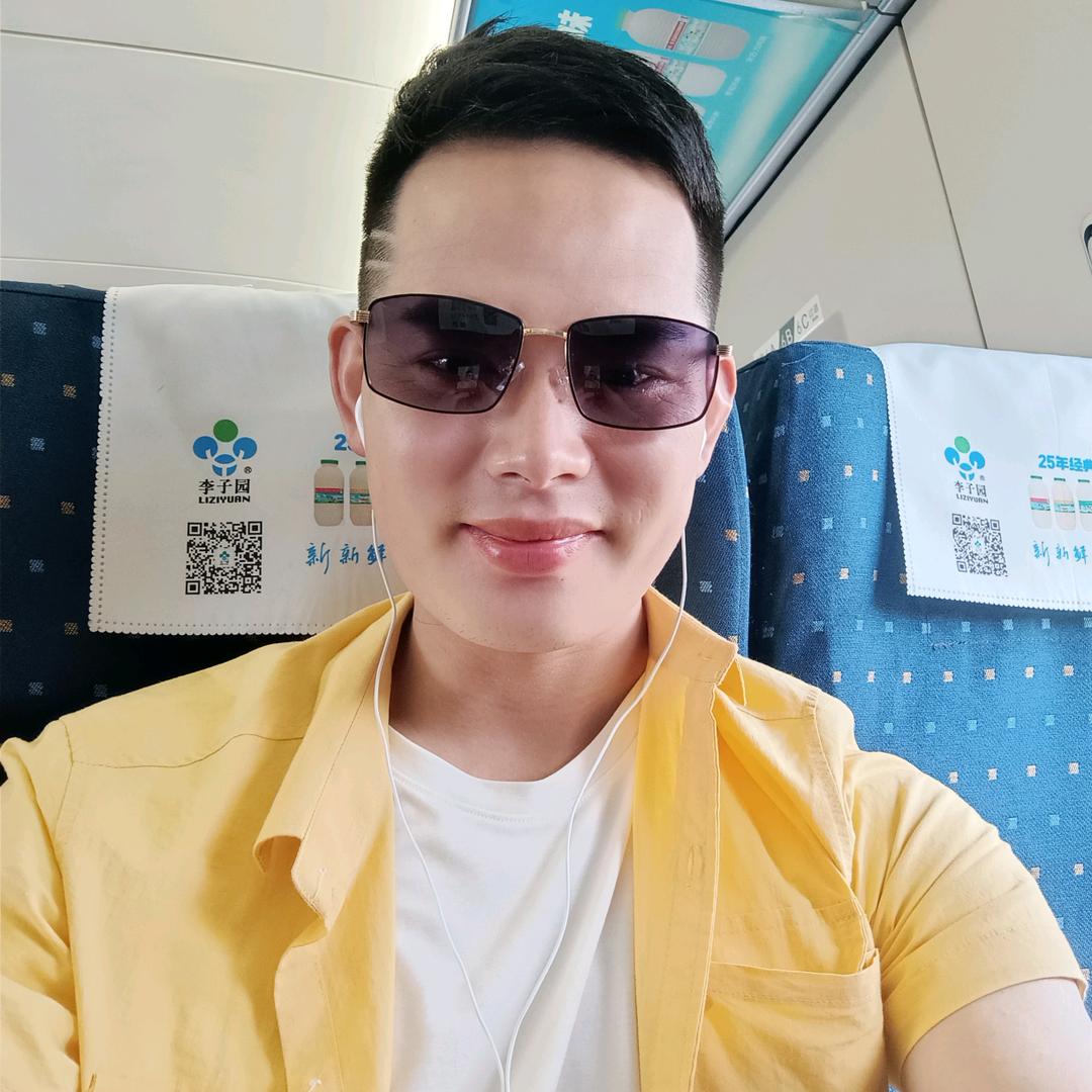人怕无情，心怕伤