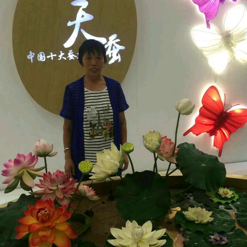 张爱英