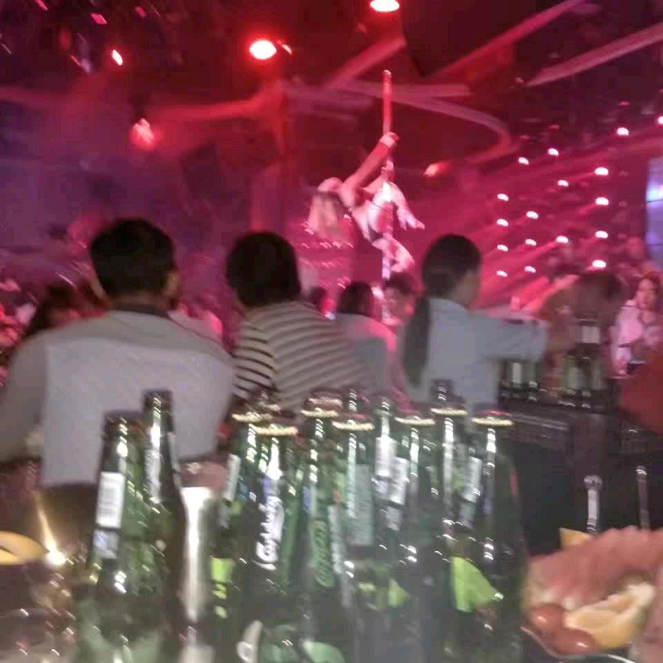 一人一巷一生心痛*