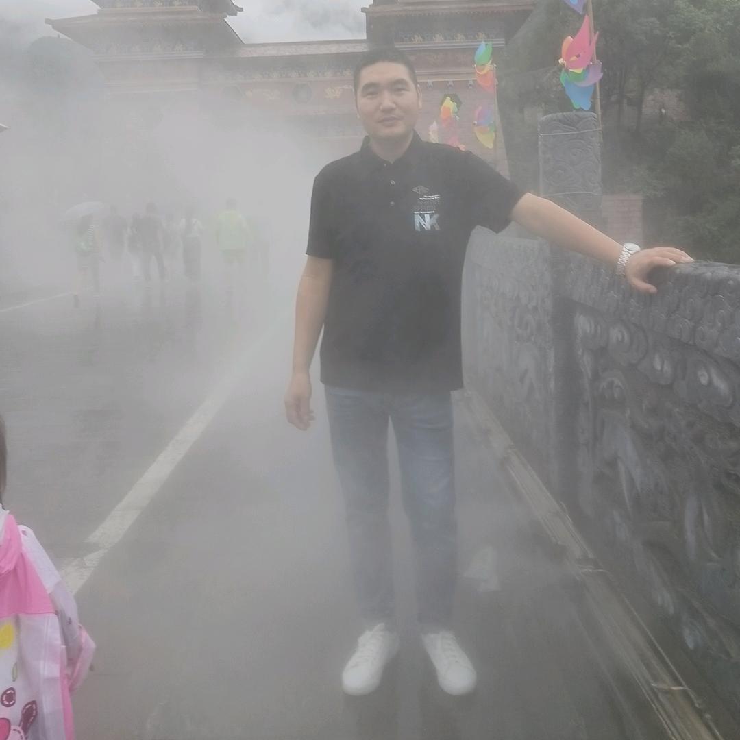 坚持不谢先生