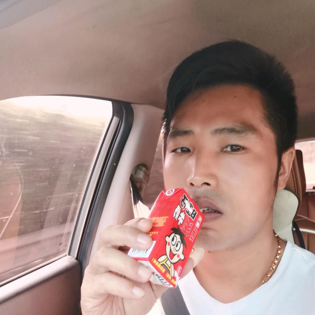 工程小黑乘风破浪，射手座