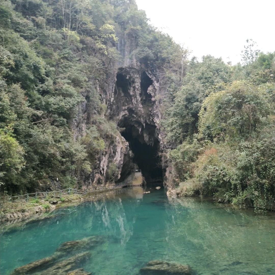 擦肩而过