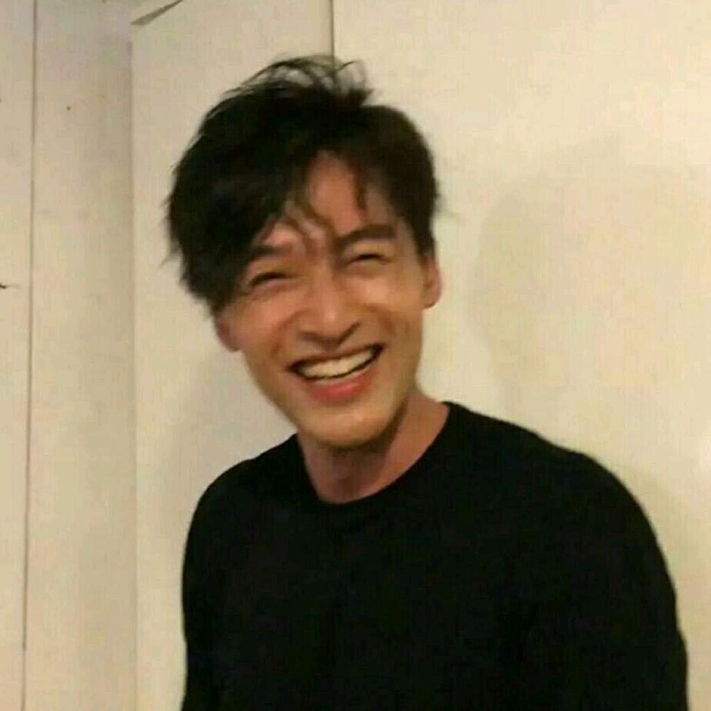 笨蛋才不喜欢我.