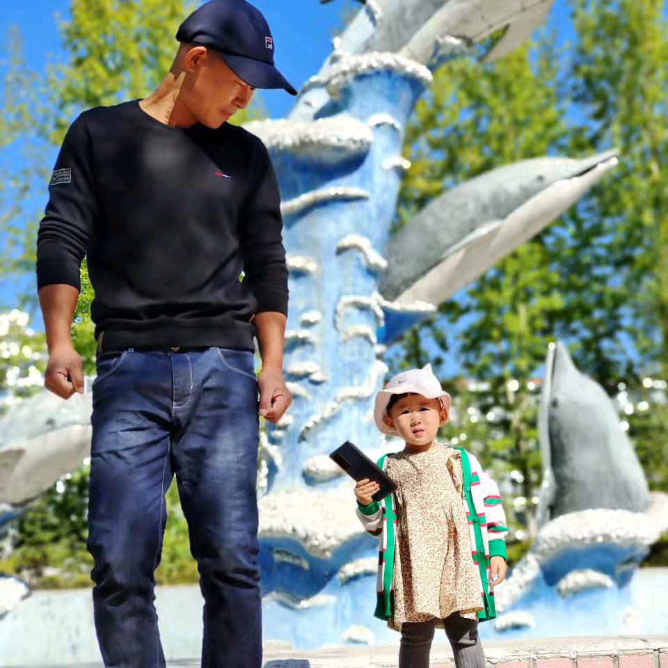 a小龙哥《农民孩子》