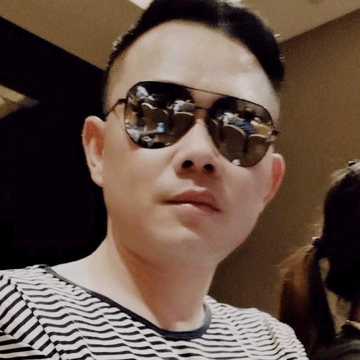 龙哥大闸蟹