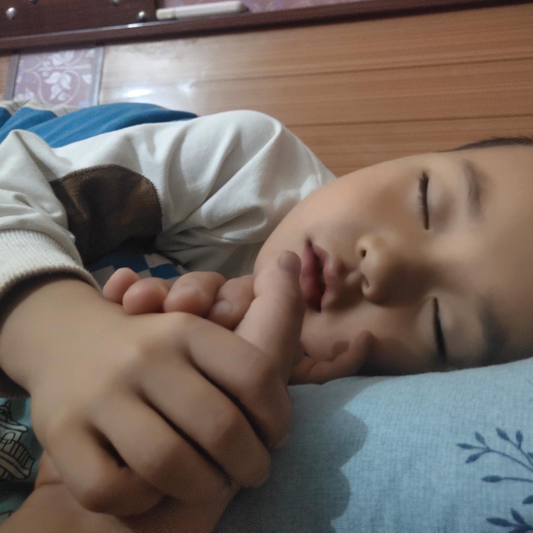 乐乐的哥哥叫帅帅