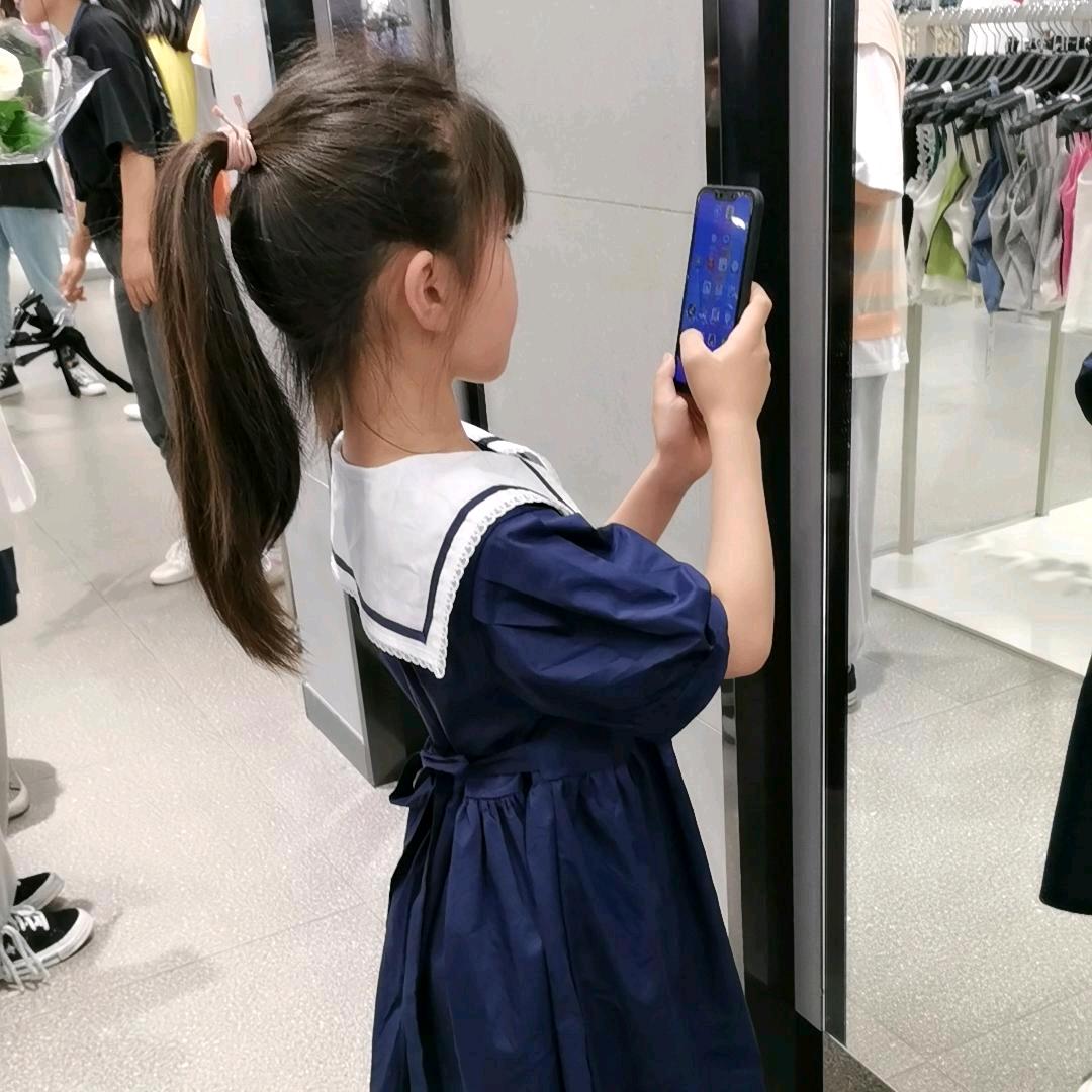 @霞