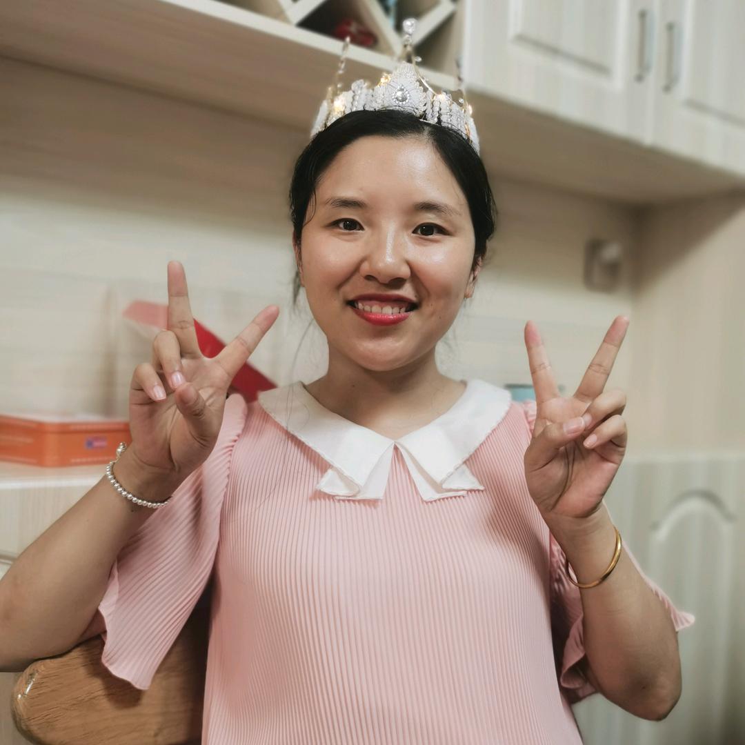 一只可爱的小熊猫