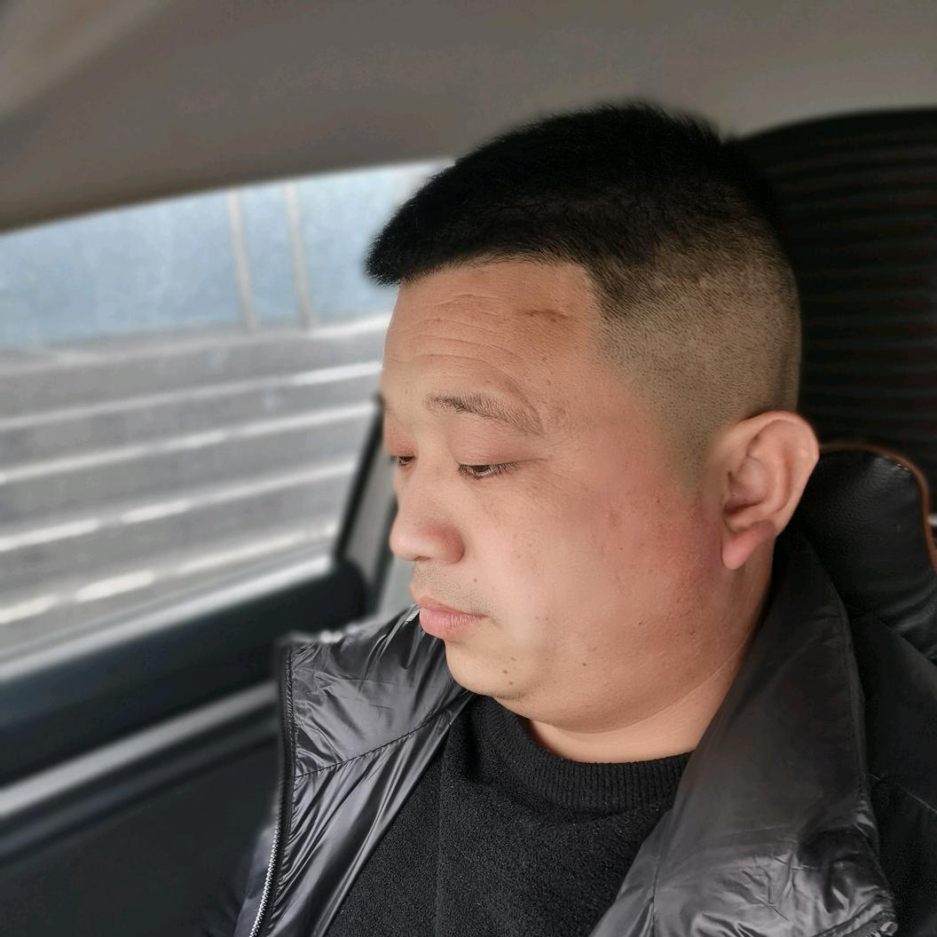 赞皇西高新日电动车