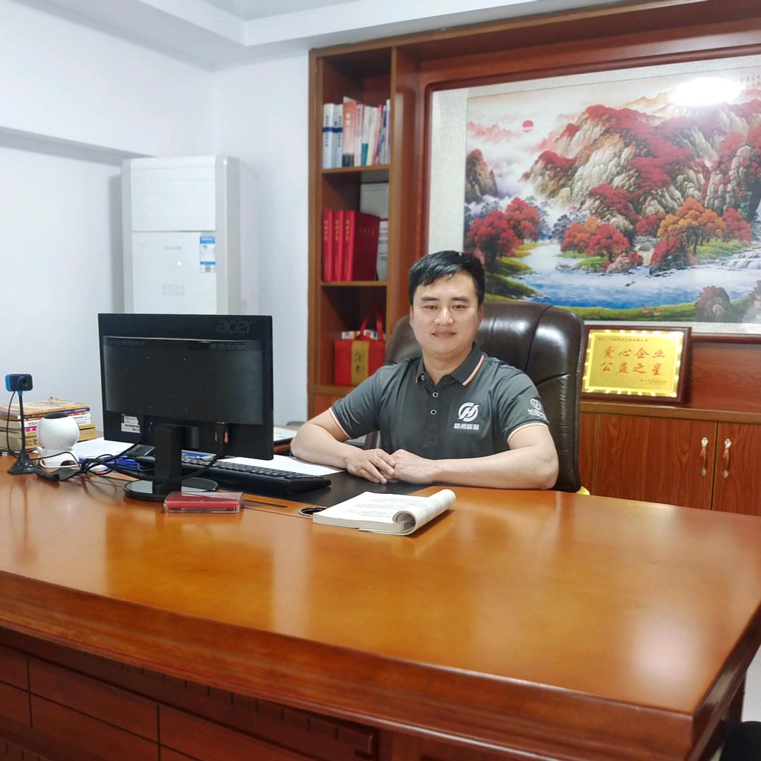 风景汽贸：刘老板