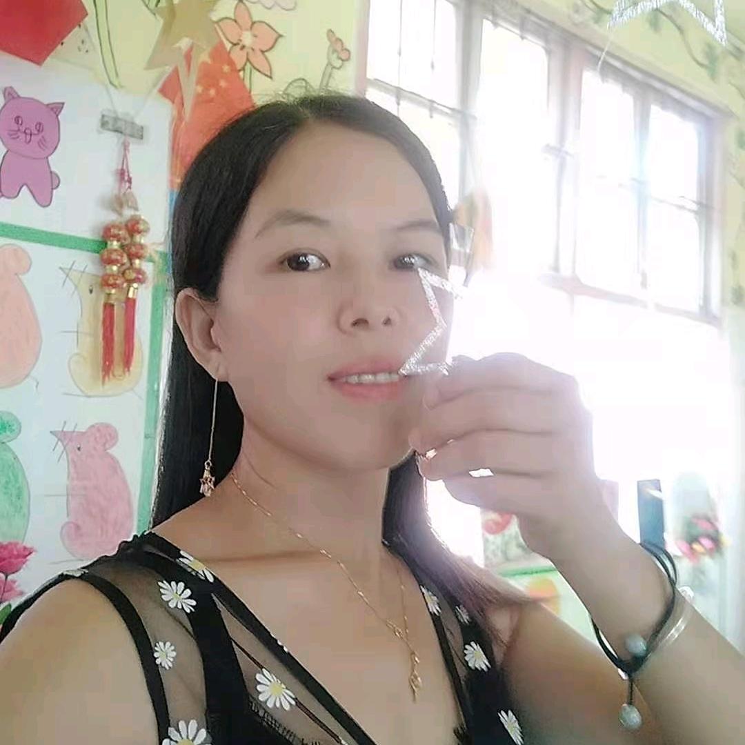 沉默天使，禤姐百货综合店