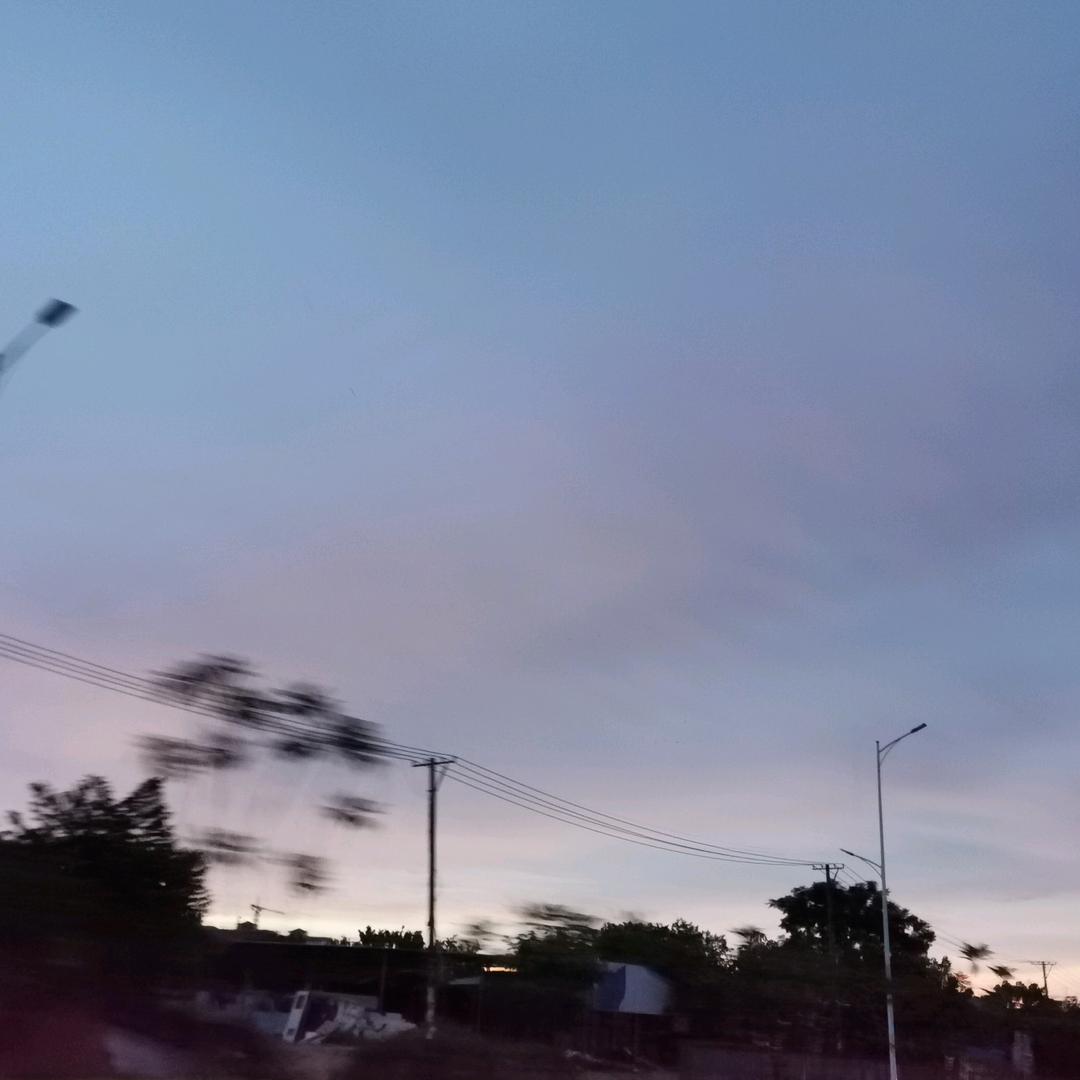 姜染（见过两次鹿晗版）