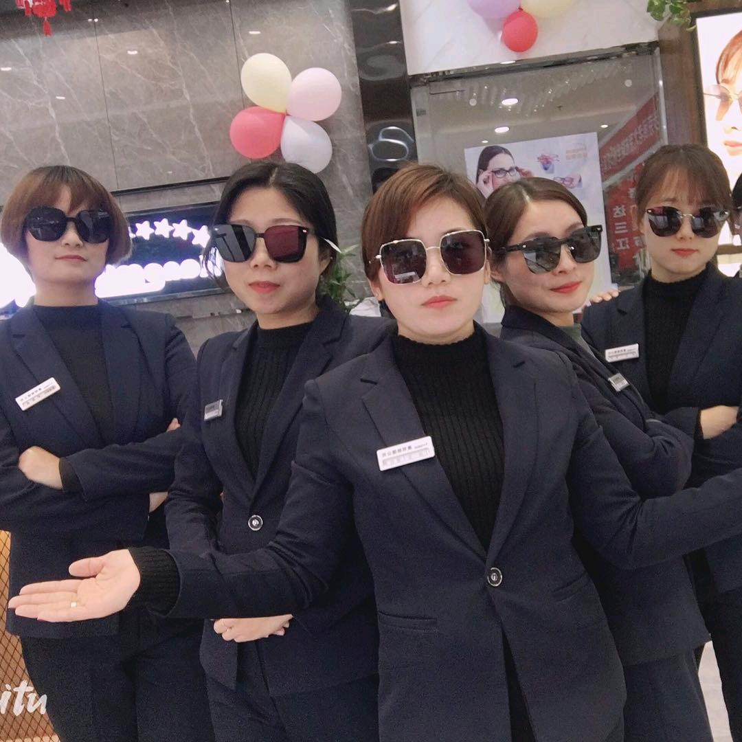 康明眼镜粤客隆店