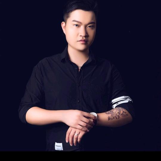 HY鸿运美发馆官方号