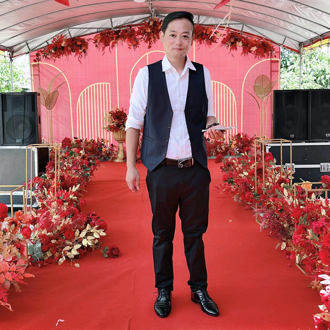 宝马哥婚庆主持人