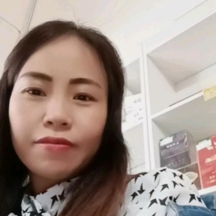 黄球.718
