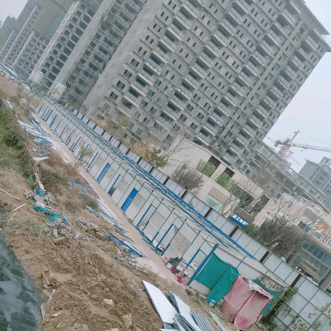 小磊。回收废旧岩棉板，岩棉压块 废铁