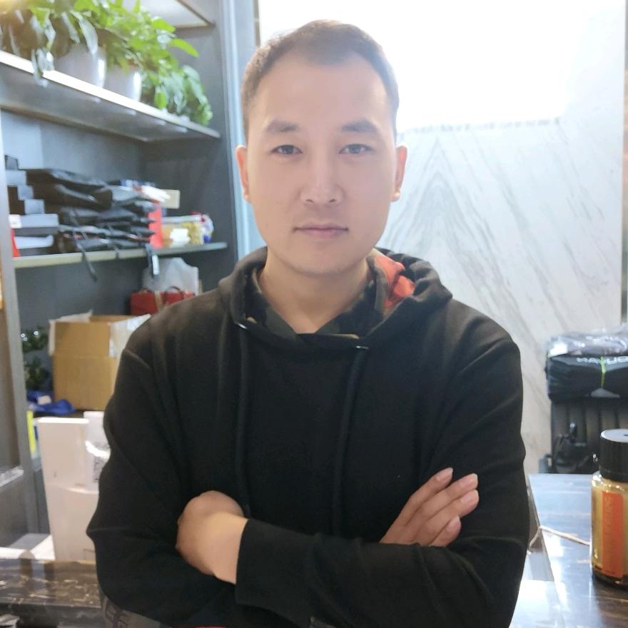 卖衣服的～老娄